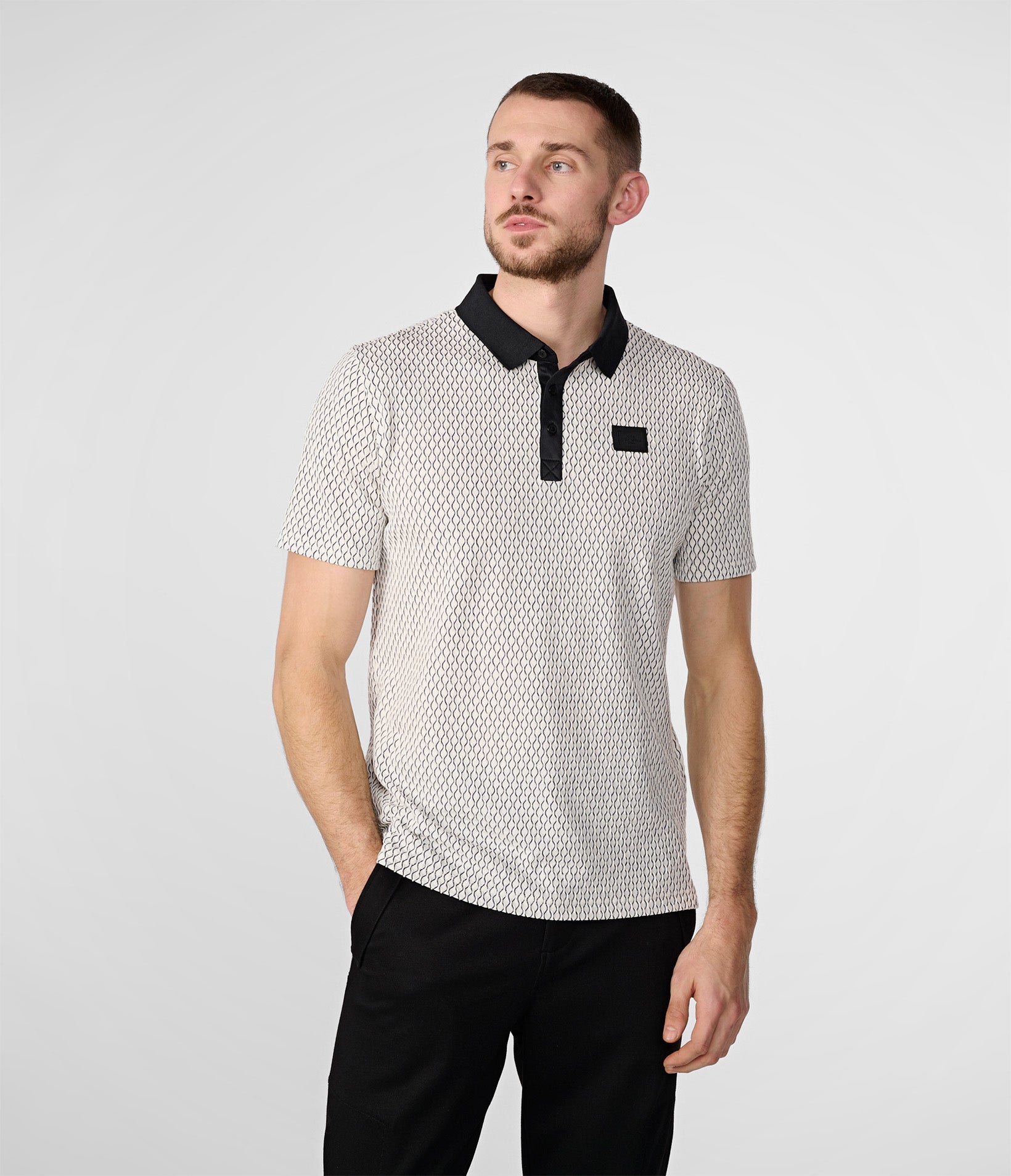 WAVY TEXTURED PERFORMANCE POLO