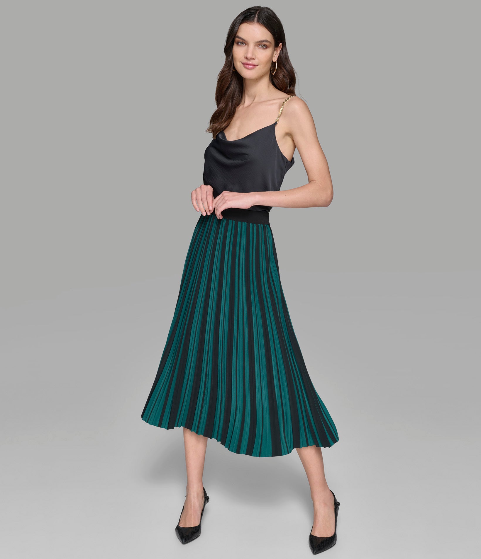 SILKY CREPE PLEATED SKIRT