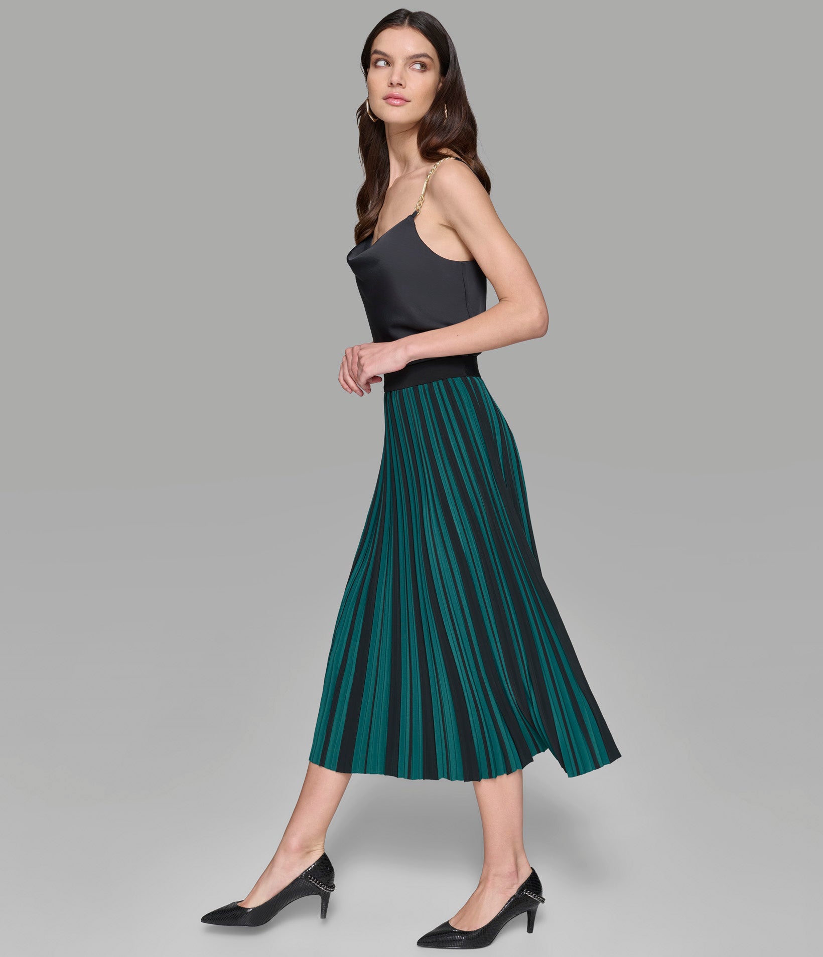 SILKY CREPE PLEATED SKIRT