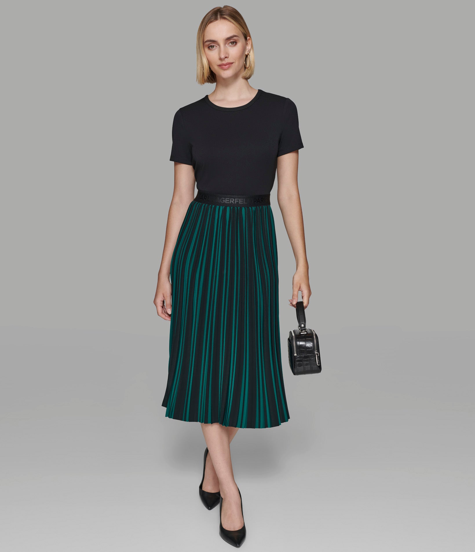 SHORT SLEEVE PLEATED MIDI DRESS