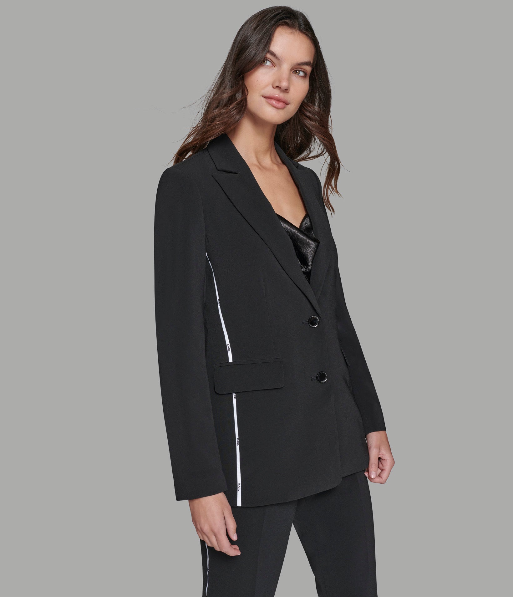 CONTRAST LOGO TAPE TRIM SUITING BLAZER